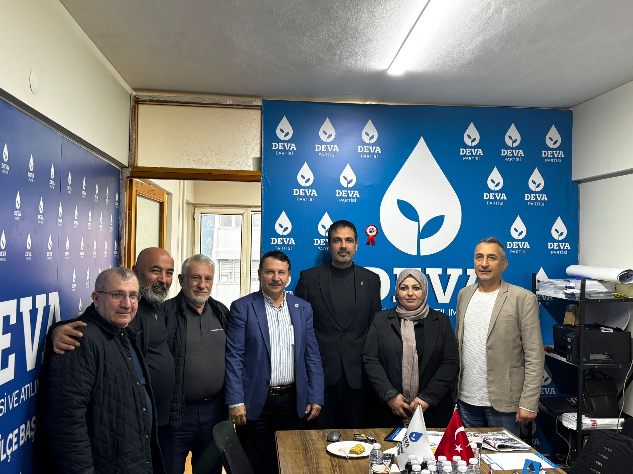 DEVA Partisi Gaziosmanpaşa İlçe Başkanı Devran Kenç Basınla Buluştu