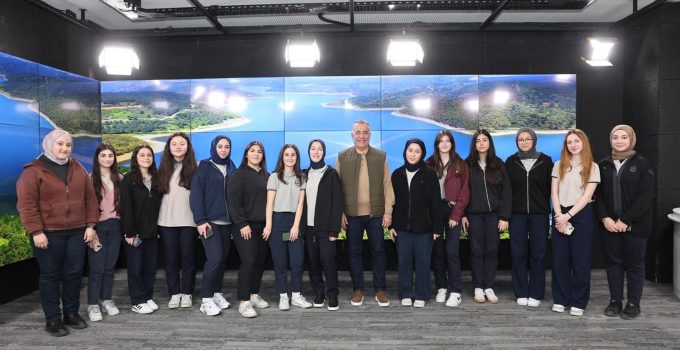 Başkan Dursun Gençlerle Bir Arada