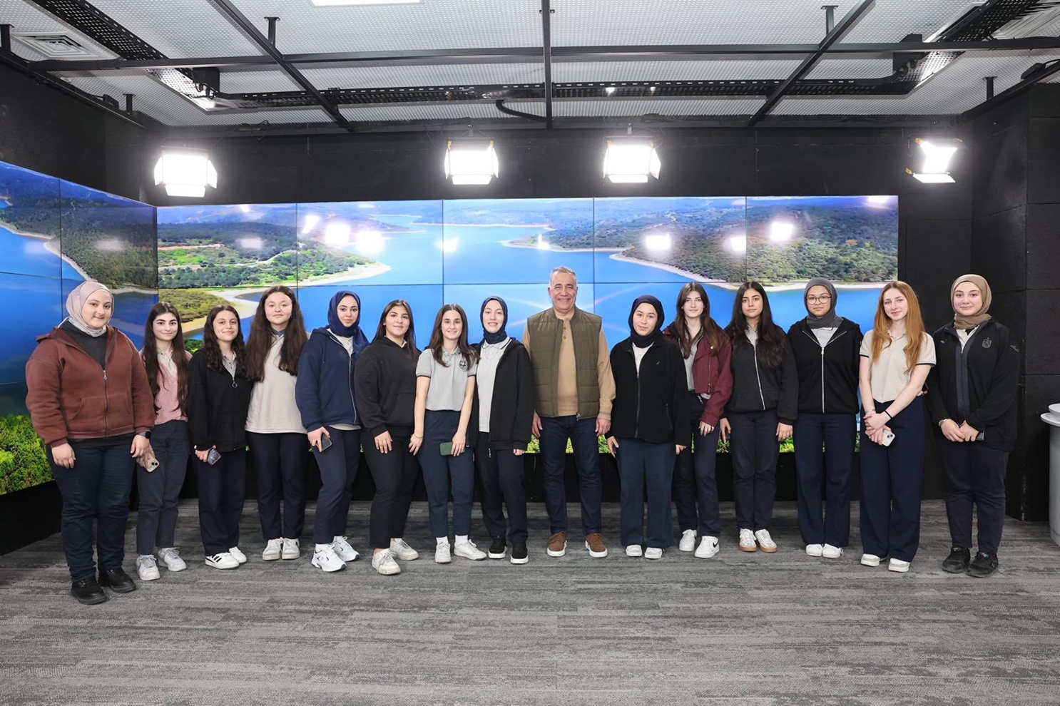 Başkan Dursun Gençlerle Bir Arada