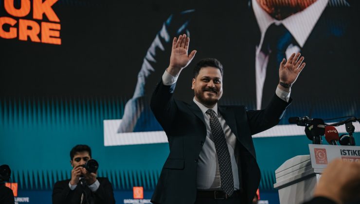 BTP’nin 9. Olağan Kongresi şölen havasında geçti Hüseyin Baş: Bağımsız Türkiye salonlara sığmıyor “İstikbal biziz, biz geleceğiz” “Türkiye’nin terörsüz olması için demokrasisiz olması gerekiyormuş” “Vatandaşlık maaşını ilk 2004 yılında Prof. Dr. Haydar…