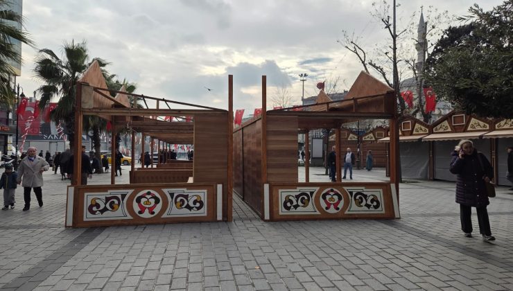 Gaziosmanpaşa Cumhuriyet Meydanı’nda İBB-İlçe Belediyesi Stant Krizi: Çevik Kuvvet Ablukası Altında Gerginlik Zirve Yaptı!