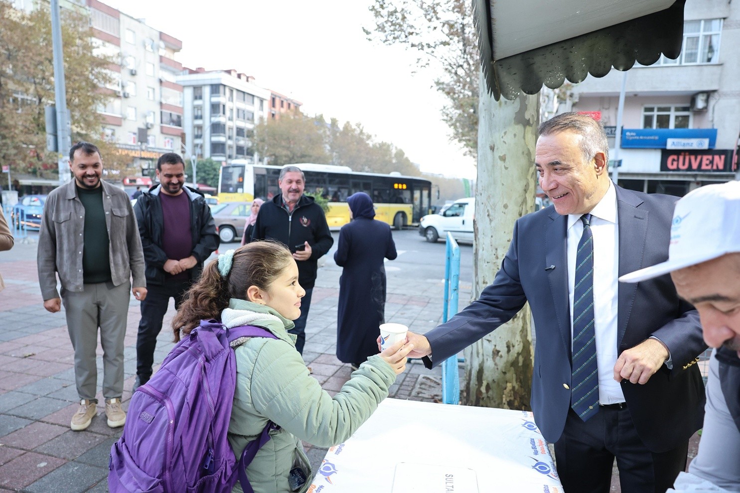 Sultangazi Belediyesi’nden Sabahlara Sıcak Bir Başlangıç