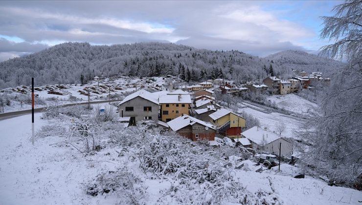 Kastamonu’da 2025 Yılının İlk Kar Yağışı: İlçeler Beyaz Örtüye Büründü!