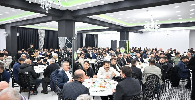 Siirt Vakfı Gaziosmanpaşa Şubesi’nden Gençlik Kahvaltısı: Birlik ve Dayanışma Mesajı Verildi!