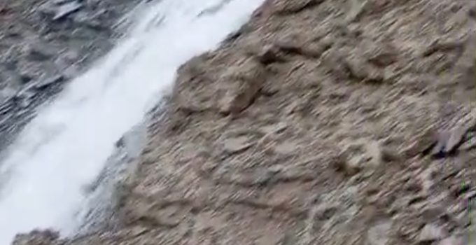 Arap Deresi Geçit Vermiyor: Vatandaş İsyanda, Yol Ölümle Burun Buruna