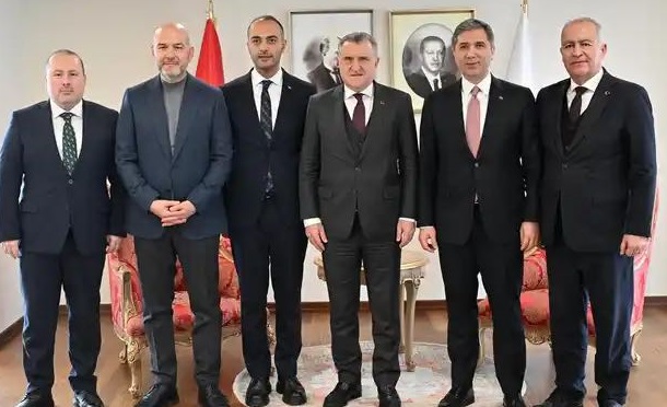 Bakan Bak, Gaziosmanpaşa’daki Spor Yatırımlarını İnceledi