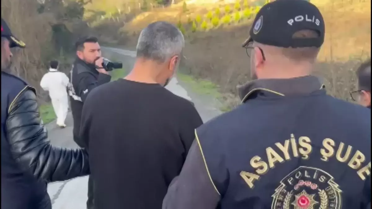 İstanbul Eyüpsultan’da Kan Donduran Cinayet: 93 Yaşındaki Fatma Demircan, Torunu Tarafından Bastonla Öldürüldü! Ceset Hâlâ Aranıyor