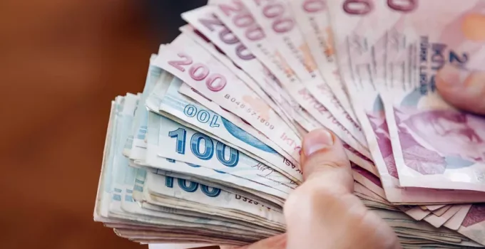 En Düşük Emekli Maaşı Zammı İçin Kanun Teklifi Yarın TBMM’ye Sunuluyor! 2026 Emekli Aylığı Ne Kadar Olacak?