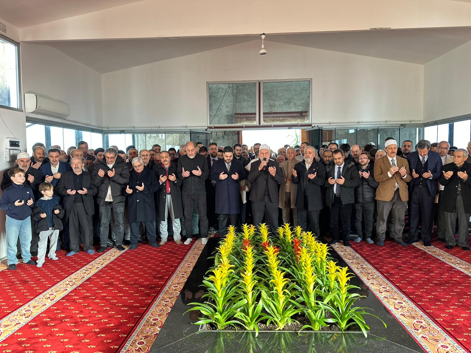 BTP’liler 7-8 Şubat’ta Viyana’da yapılacak 11. MEM Kongresi öncesinde Prof. Dr. Haydar Baş’ın kabrini ziyaret etti