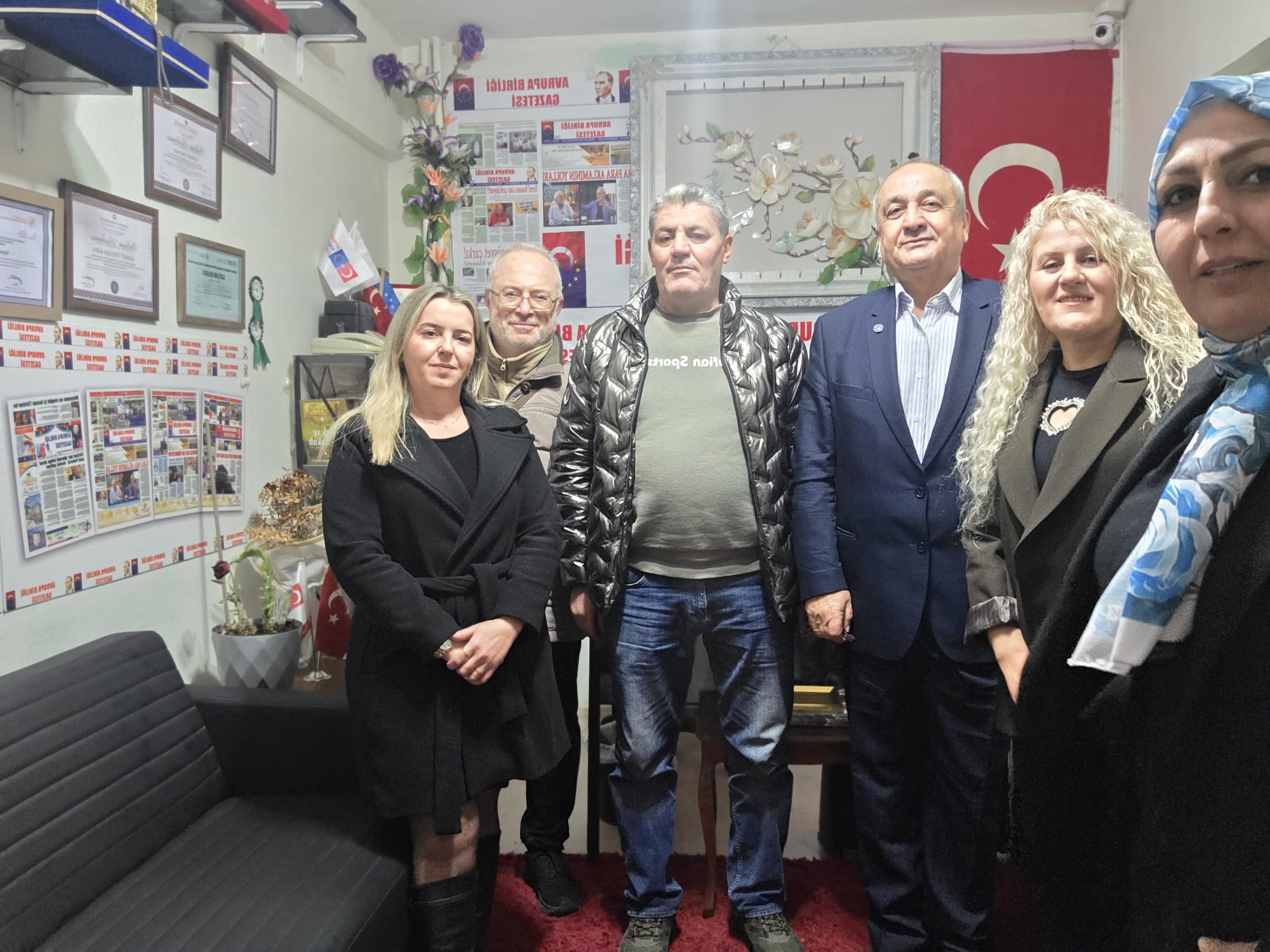 İYİ Parti Gaziosmanpaşa İlçe Başkanı Harun Çapur’dan Kıymet Taylan’a Özel Ziyaret: 10 Ocak Dünya Gazeteciler Günü Kutlaması