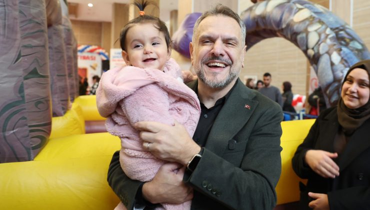 Bayrampaşa’da Karne Şenliği doludizgin devam ediyor