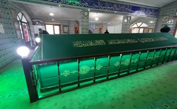 Kırklar Sultan Türbesi ve Mescidi: İstanbul’un Gizemli Manevi Mekânı