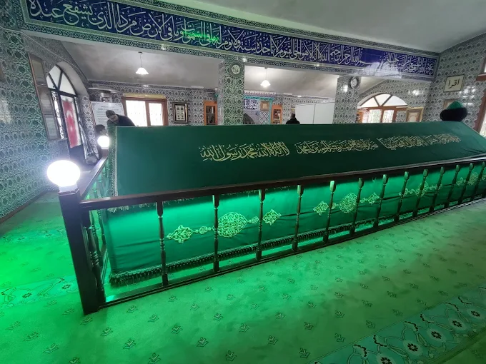 Kırklar Sultan Türbesi ve Mescidi: İstanbul’un Gizemli Manevi Mekânı