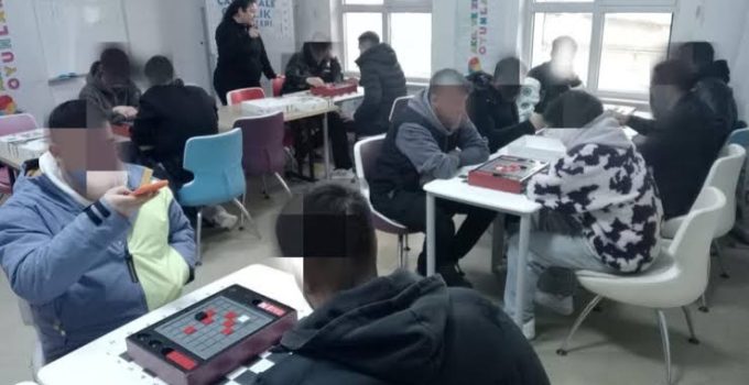 Denetimli Serbestlik Yükümlüleri “Abluka”da Buluştu: Zeka Oyunlarıyla Topluma Kazandırma Adımı!