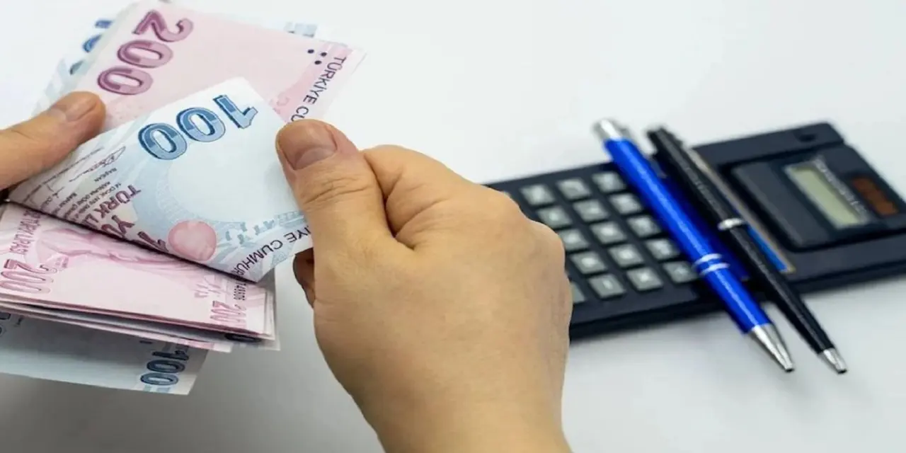 50 Yaş Altı Emeklilikte Kademeli Formül Masada: 2000 Sonrası Girişliler İçin 48-52 Yaş Aralığı Tartışılıyor!