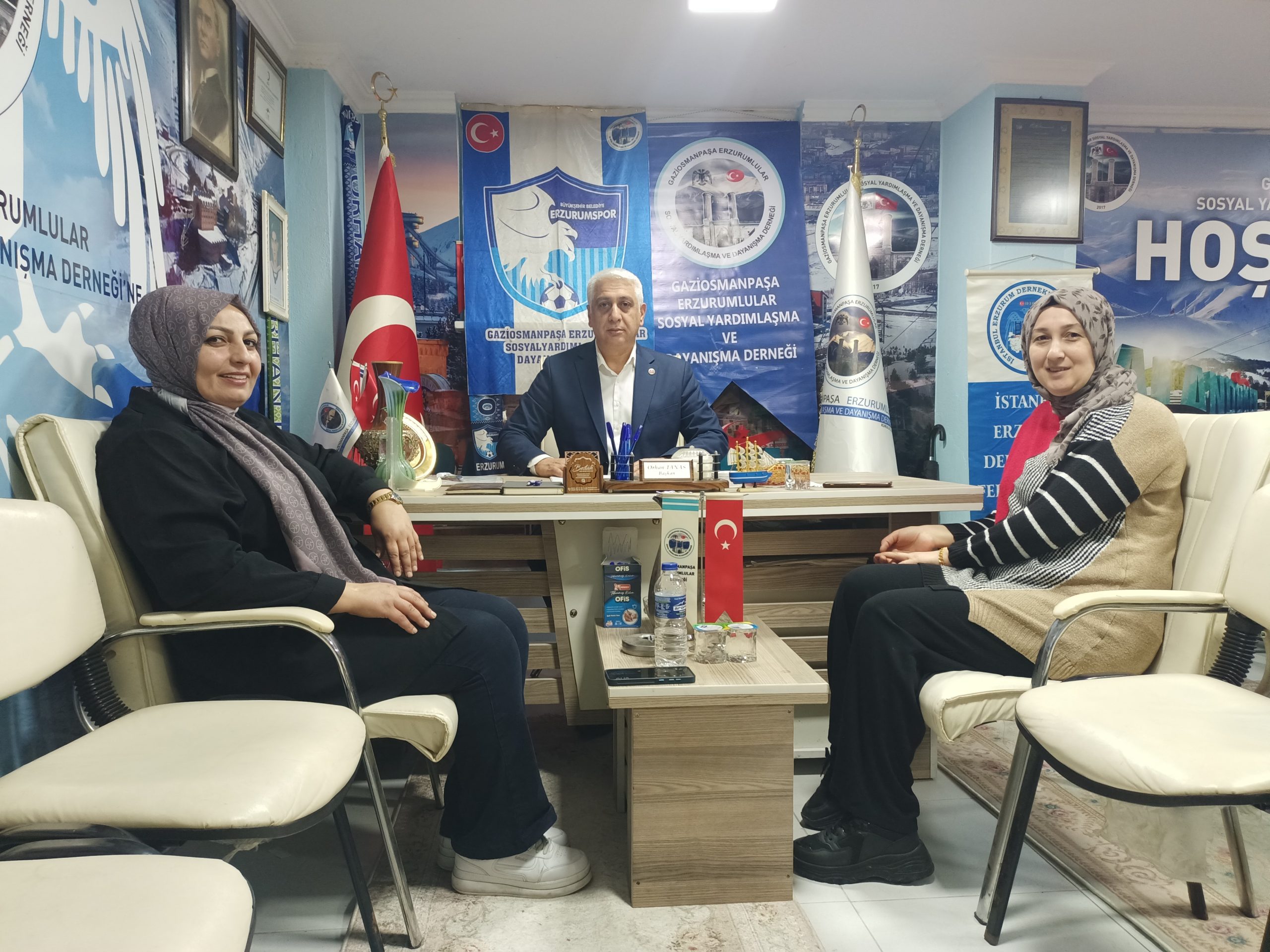Gaziosmanpaşa Erzurumlular Derneği’nde Orhan Tanas Güven Tazeledi: Olağanüstü Kongre Rekor Katılımla Gerçekleşti!