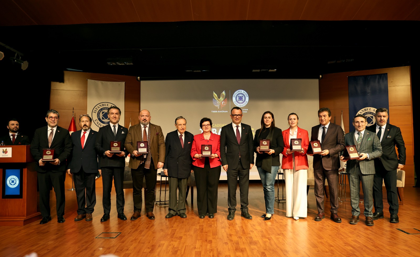 TABA TALKS Konferansı Başarıyla Gerçekleştirildi: Akademi ve İş Dünyası Türk-Amerikan İlişkilerinde Gelecek Vizyonunu Konuştu
