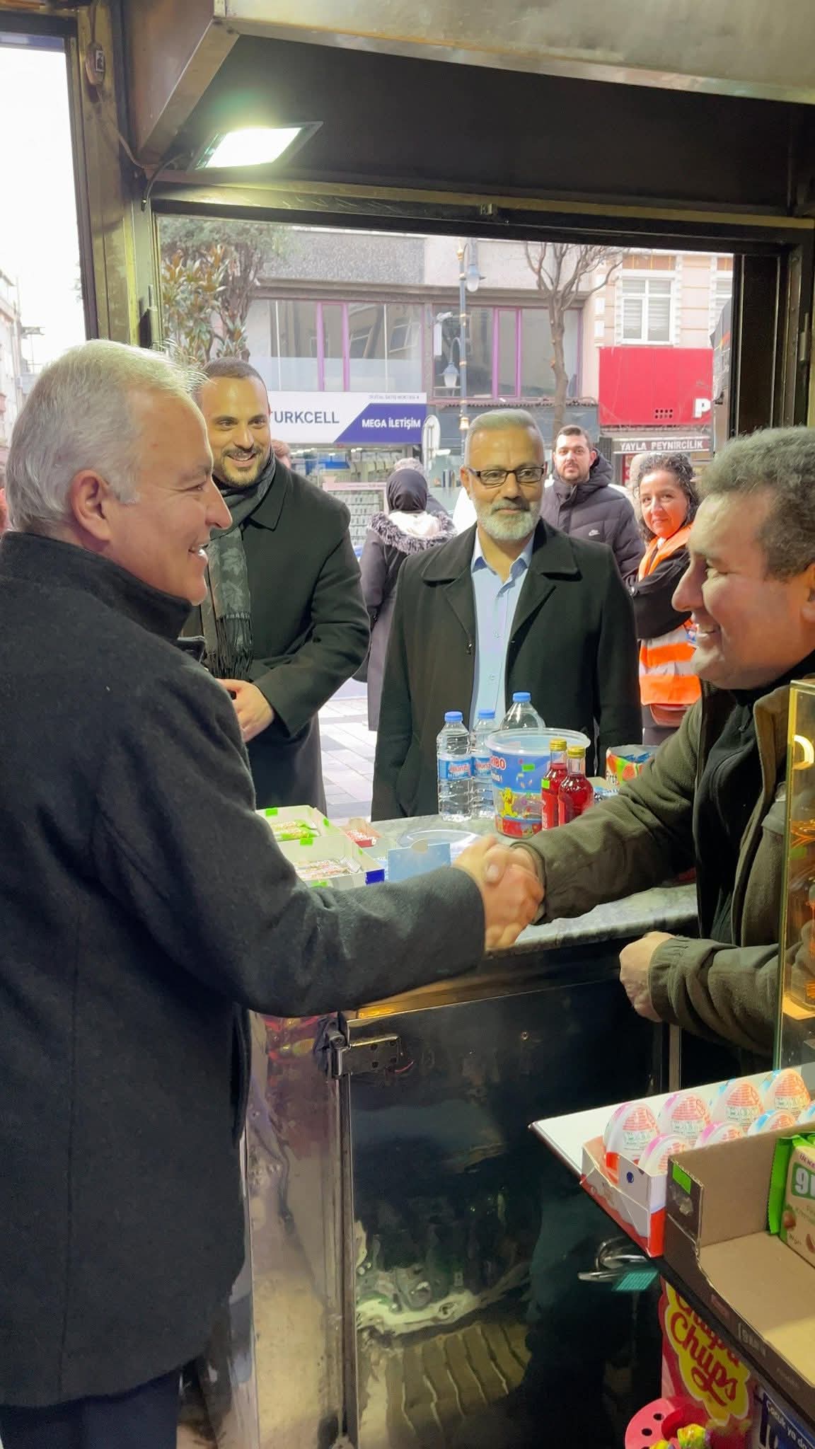 Salihpaşa Caddesi’nde Esnafla ve Mahalle Sakinleriyle Sıcak Buluşma: Hayırlı Kazançlar ve Gönülden Selamlar!