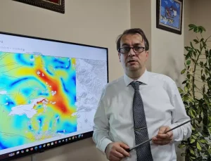 Van’ın Doğusunda 250 Kilometrelik Fay Hattı Alarm Veriyor! Prof. Dr. Hakan Kutoğlu’ndan Korkutan Deprem Uyarısı: 6 Şubat Benzeri Yıkım Kapıda mı?