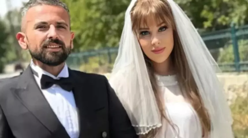 Ferdi Tayfur’un Kızı Tuğçe Tayfur Boşanıyor! İhanet İddiaları Gündemde, Muhammet Aydın Sessizliğini Bozdu!