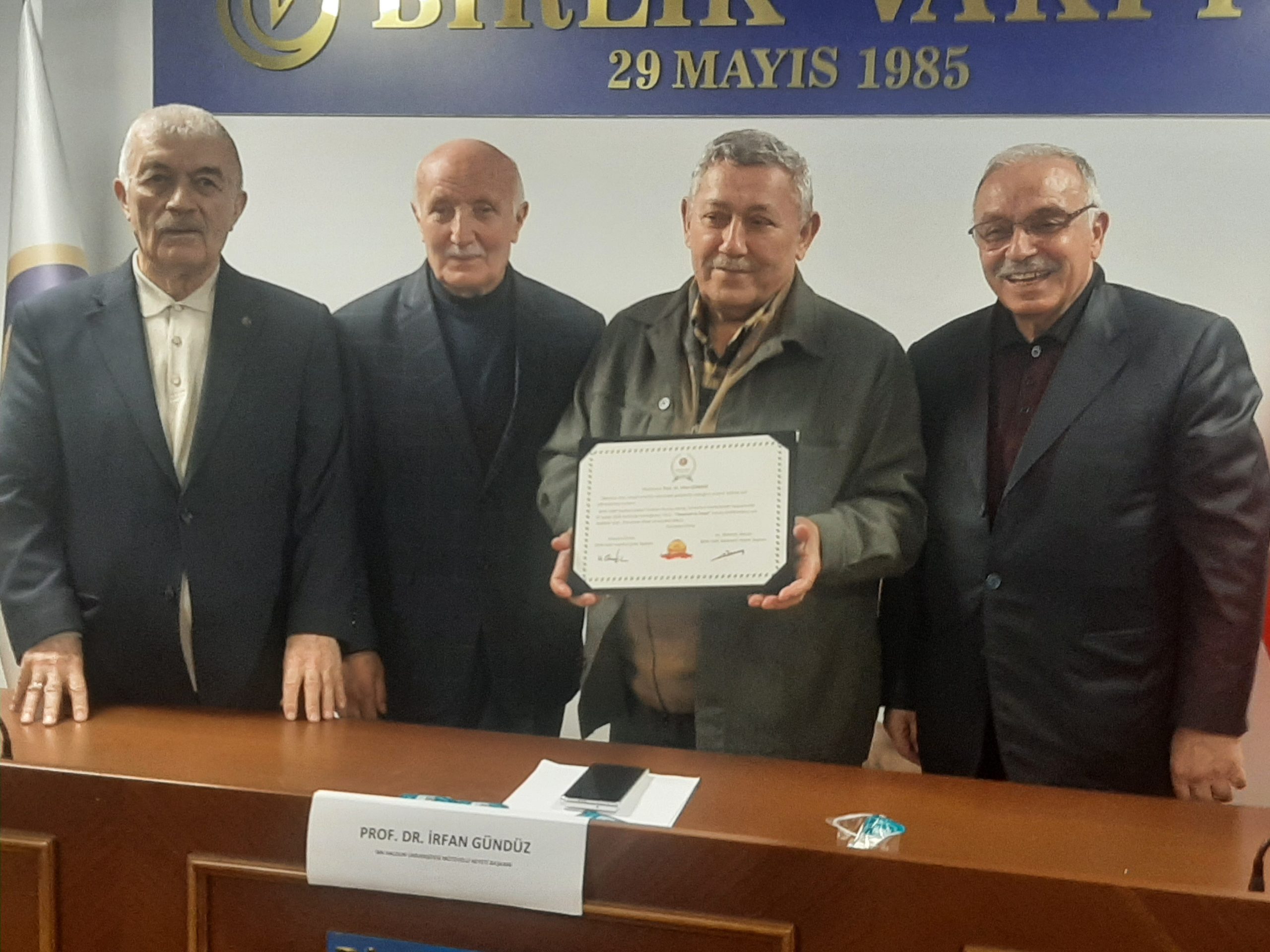 Prof. Dr. İrfan Gündüz: “Gönül Sarayı Temizlenmeden Hak Tecelli Etmez”