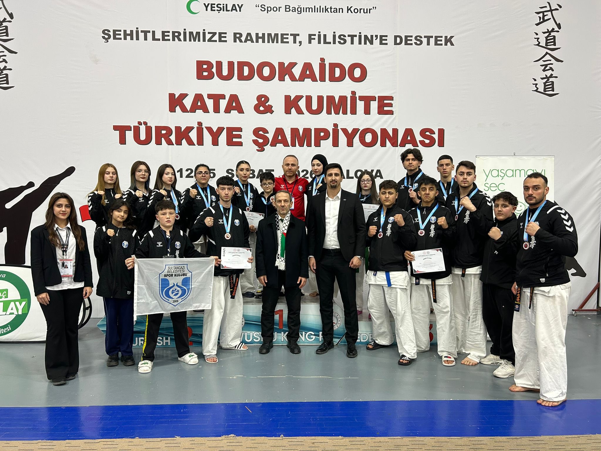 Sultangazili Sporculardan Altın Başarı! Bir Turnuva 5 Birinci!