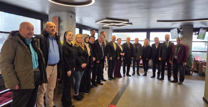 Anahtar Parti Gaziosmanpaşa Muhtar Toplantısı: Salim Öztürk Öncülüğünde Yerel İş Birliği Zirvesi Gerçekleşti