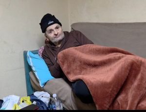 Vicdanları Sızlatan Trajik Hikaye: 58 Yaşındaki Dursun Amca Soğuk Depoda Ölümü Bekliyor