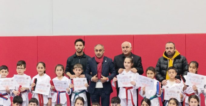 Gelecek Partisi Gaziosmanpaşa İlçe Başkanı Mehmet Baran’dan Taekwondo Kuşak Terfi Sınavında Anlamlı Mesajlar!