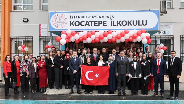 Bayrampaşa’da ikinci dönem bayrak sevgisiyle başladı