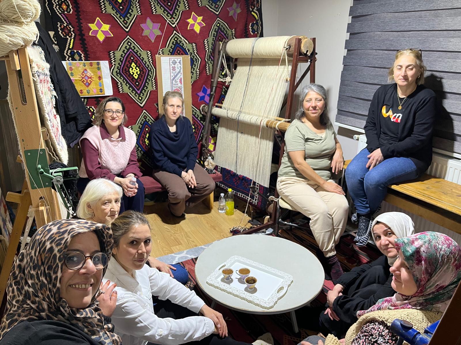 Serdivan Halk Eğitim Merkezi öğrencileri iftarda buluştu