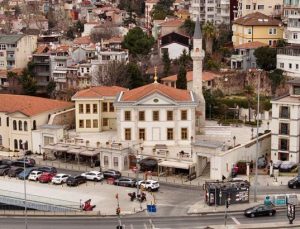 Tevfikiye Camii: Arnavutköy Sahilinin 19. Yüzyıl İncisi