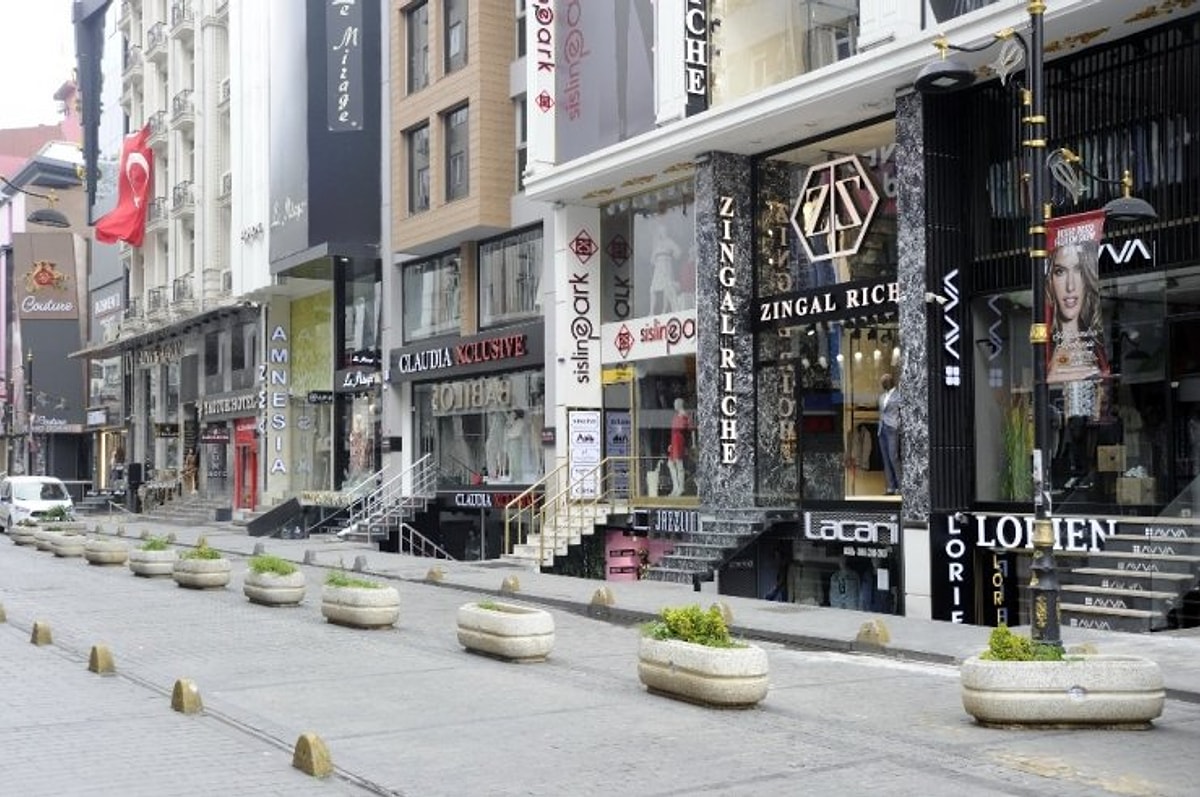 Arka Arkaya Savaşlar İstanbul’u Vurdu: Laleli’de 10 Bin Kişi İşsiz Kaldı, Dükkanlar Kapanıyor!