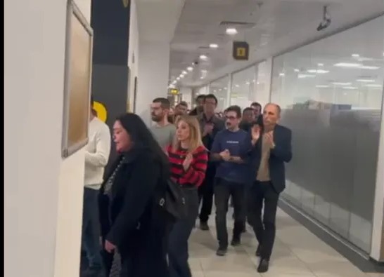 Eyüpsultan Belediyesi’nde İşçiler Kazan Kaldırdı: Toplu Sözleşme Protestosu Gündem Oldu!