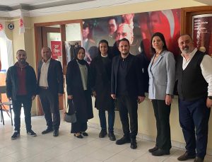 Gaziosmanpaşa’da Siyasi Nezaket Ziyareti: DEM Parti, Demokrat Parti İlçe Başkanlığı’nı Ziyaret Etti.