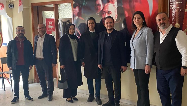Gaziosmanpaşa’da Siyasi Nezaket Ziyareti: DEM Parti, Demokrat Parti İlçe Başkanlığı’nı Ziyaret Etti.