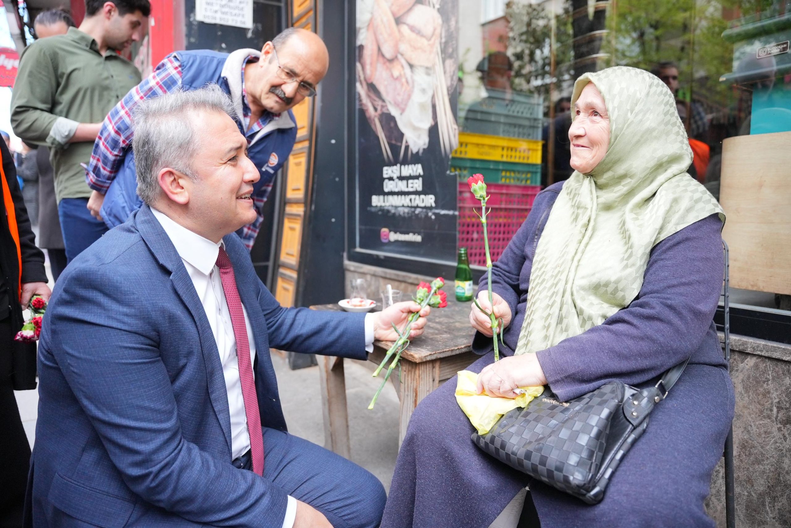 AK Parti İstanbul milletvekilleri her cuma sahada