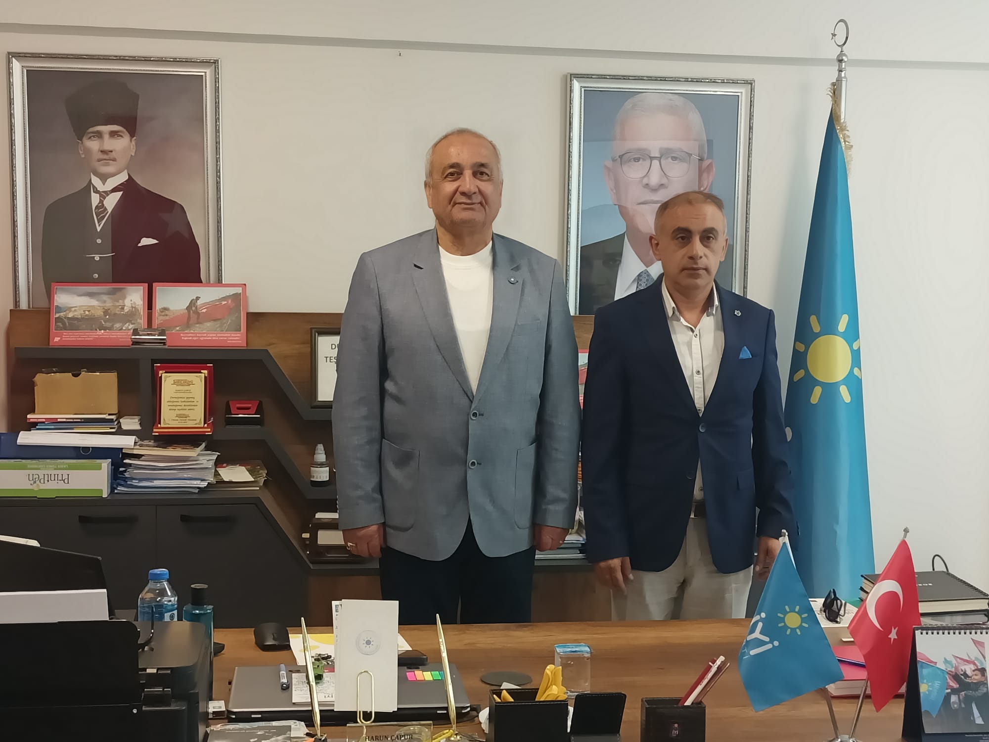 Gelecek Partisi Gaziosmanpaşa İlçe Başkanı Mehmet Baran, İYİ Parti Gaziosmanpaşa İlçe Başkanı Harun Çapur’u makamında ziyaret ederek başsağlığı diledi.