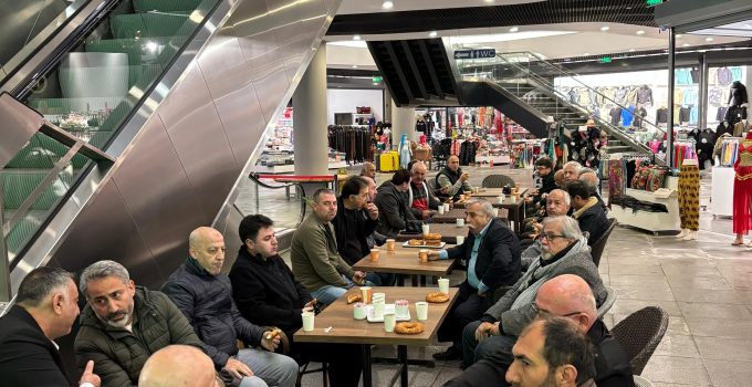 Antalya Doğu Garajı Esnafı İsyan Etti: “300 Dükkan Boş, Belediye Vaadini Tutmadı, Esnafı Bıktırıp Hibe Ettiriyorlar!”