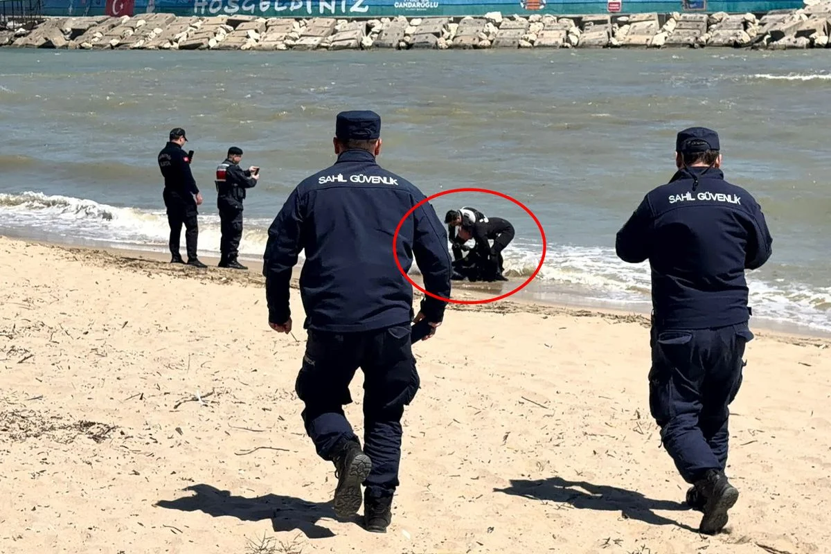 Arnavutköy Sahilinde Erkek Cesedi Bulundu!