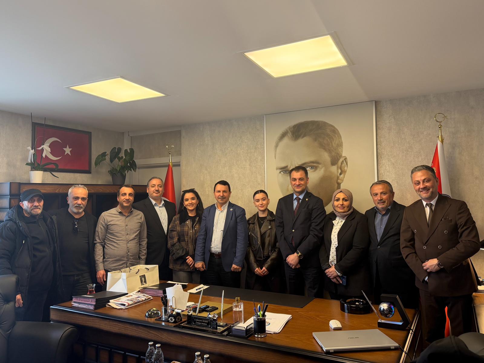 Eyüpsultan İlçe Emniyet Müdürü’ne Polis Haftası Dolayısıyla Gazetecilerden Tebrik Ziyareti