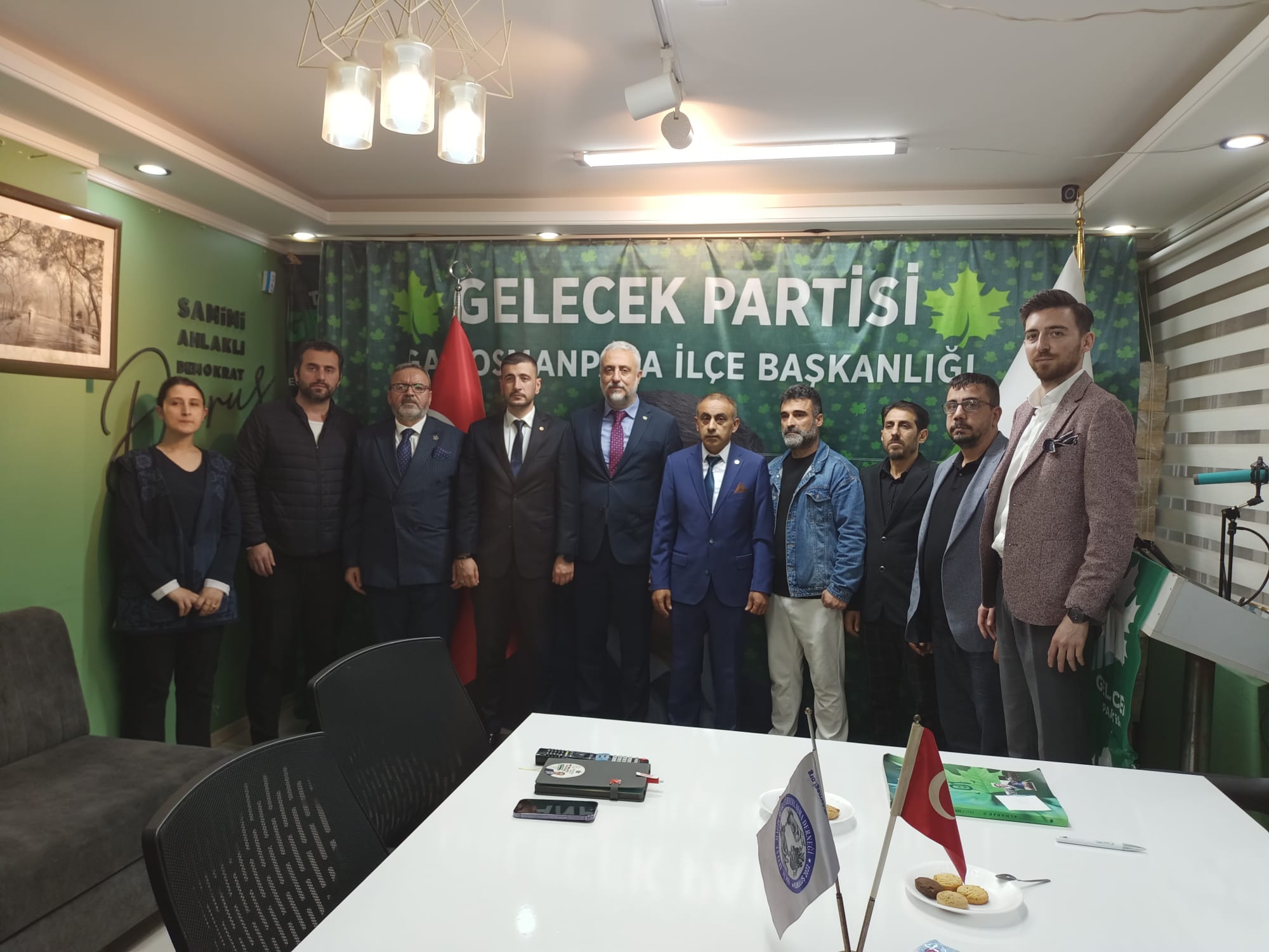 Gelecek Partisi İstanbul İl Başkanı Arif Osman Gençtürk’ten İlk Resmi Ziyaret: Gaziosmanpaşa’da Mehmet Baran’la Buluştu
