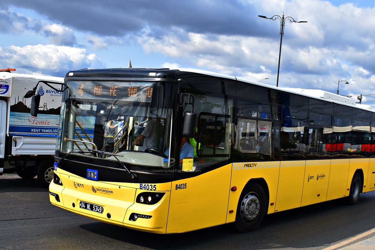İstanbul’da Özel Halk Otobüsü Şoförleri Ayaklandı: “Ücretsiz Binişe İzin Vermeyeceğiz