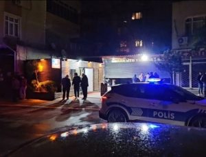 Eyüpsultan’da Oto yıkamaya motosikletli saldırganlar dehşet saçtı!