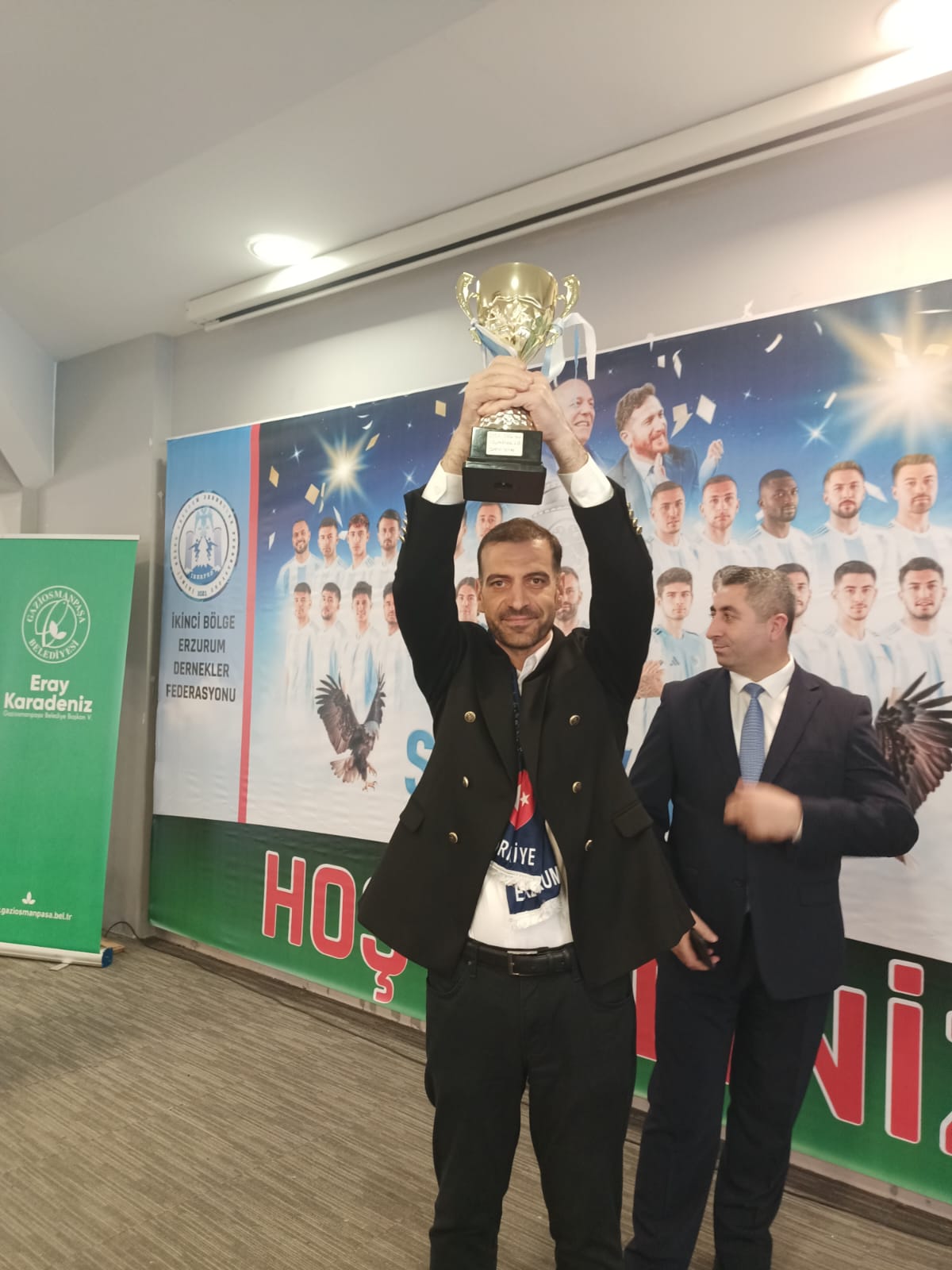 Gaziosmanpaşa’da Erzurumspor’un Süper Lig’e Yükselişi Muhteşem Kutlamalarla Karşılandı!