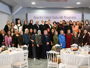 GAZİOSMANPAŞA’DA ANNELER GÜNÜ BULUŞMASI:KADIN PERSONELLER KAHVALTI PROGRAMINDA BİR ARAYA GELDİ