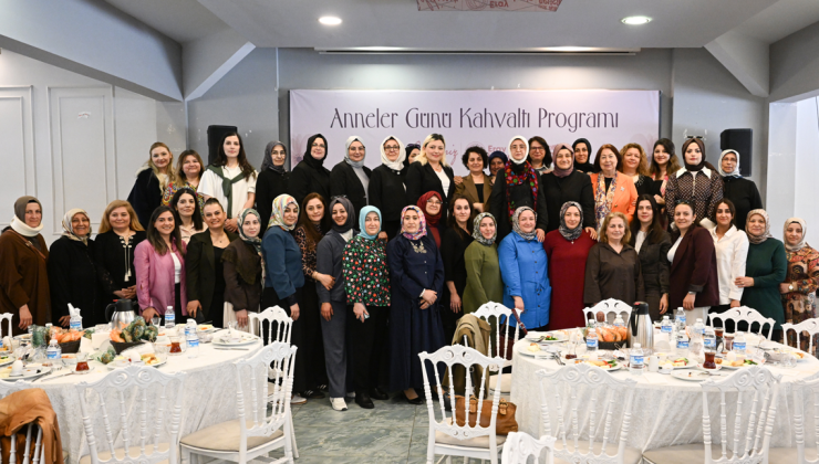 GAZİOSMANPAŞA’DA ANNELER GÜNÜ BULUŞMASI:KADIN PERSONELLER KAHVALTI PROGRAMINDA BİR ARAYA GELDİ