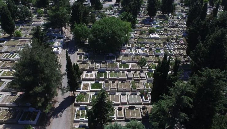 İstanbul’da Mezarlık Krizi: Doluluk Oranı %90’ı Aştı, Ücretler 334 Bin TL’yi Geçti!