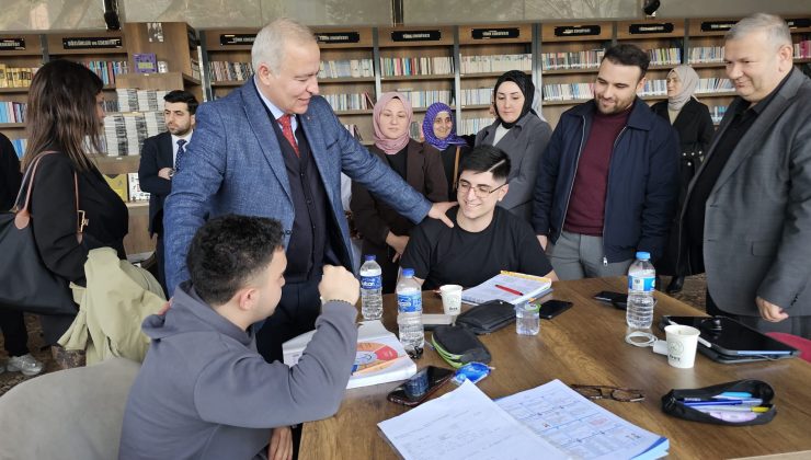 AK Parti Gaziosmanpaşa İlçe Başkanlığı’ndan Kitap Bağış Kampanyası