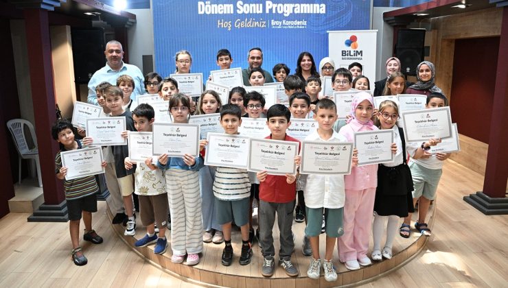 TÜBİTAK YAZ AKADEMİSİ İKİNCİ DÖNEM MEZUNLARINA BELGELERİ TAKDİM EDİLDİ